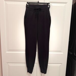 🎀 lululemon 2 Ready to Rulu Jogger